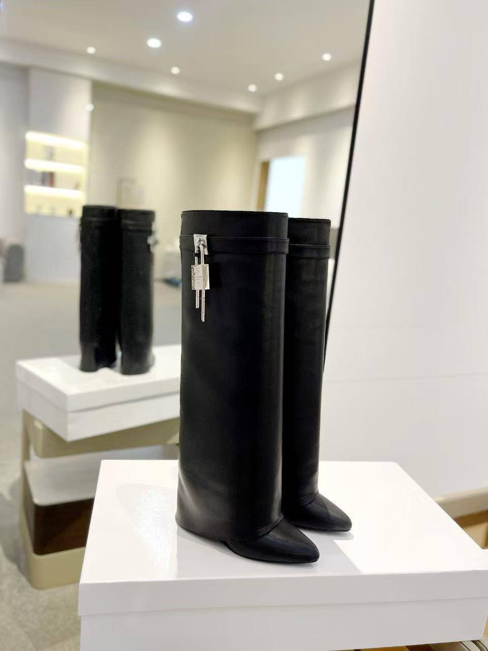 Givenchy 'shark Lock' Boots