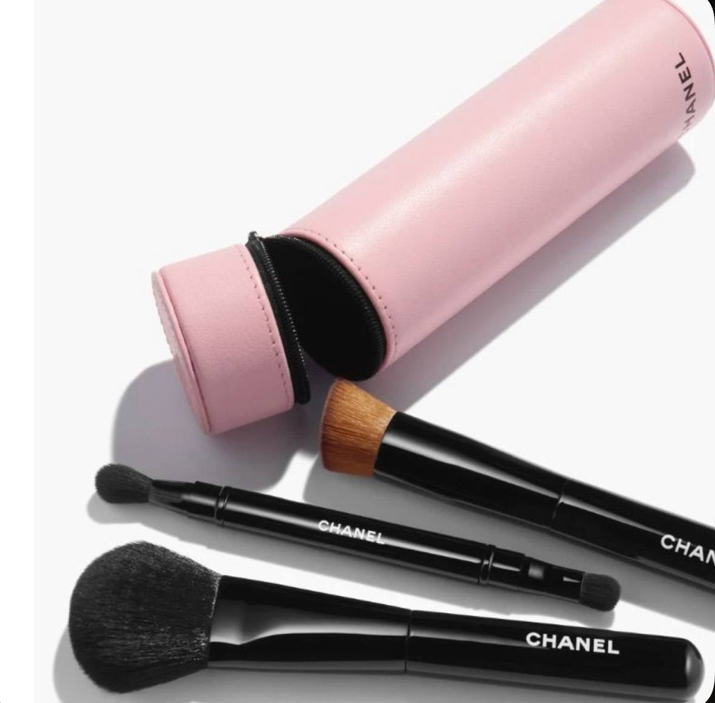 Chanel brush set