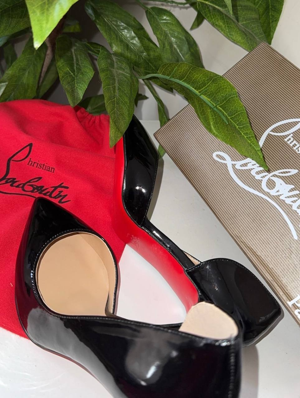 CHRISTIAN LOUBOUTIN  Iriza