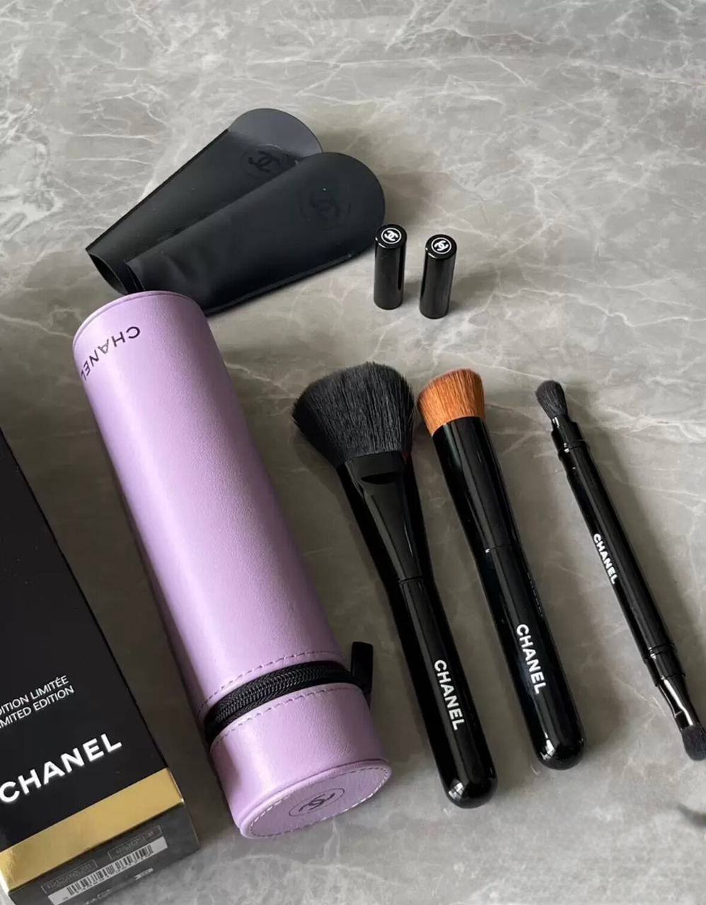 Chanel brush set