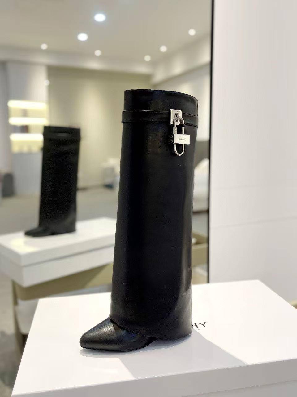 Givenchy 'shark Lock' Boots