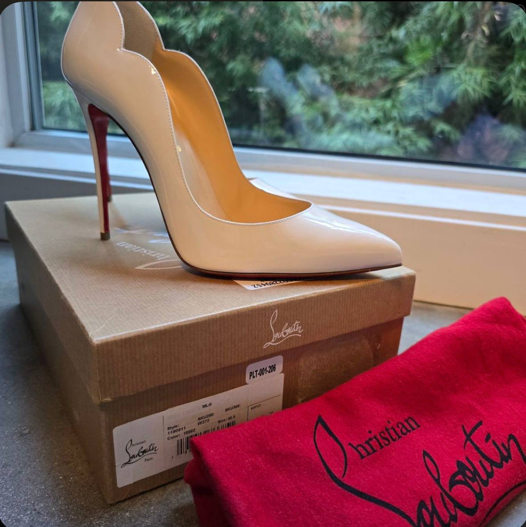 CHRISTIAN LOUBOUTIN  Hot Chick